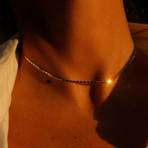Solid gold necklace stacking  | Glimmer | Lil Milan